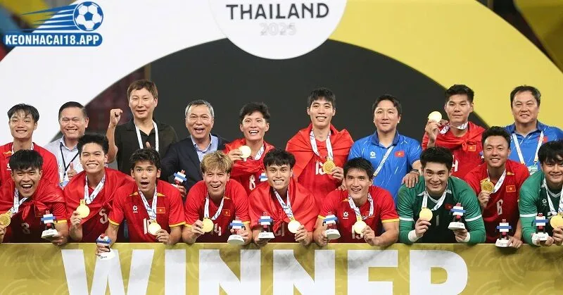 Khoảnh khắc Việt nam vô địch bóng đá Seagame 33